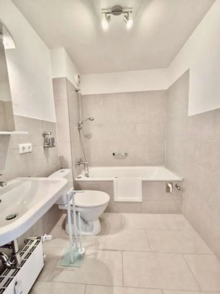 2 Zimmer Wohnung mit 53 m² in München – Bild 4