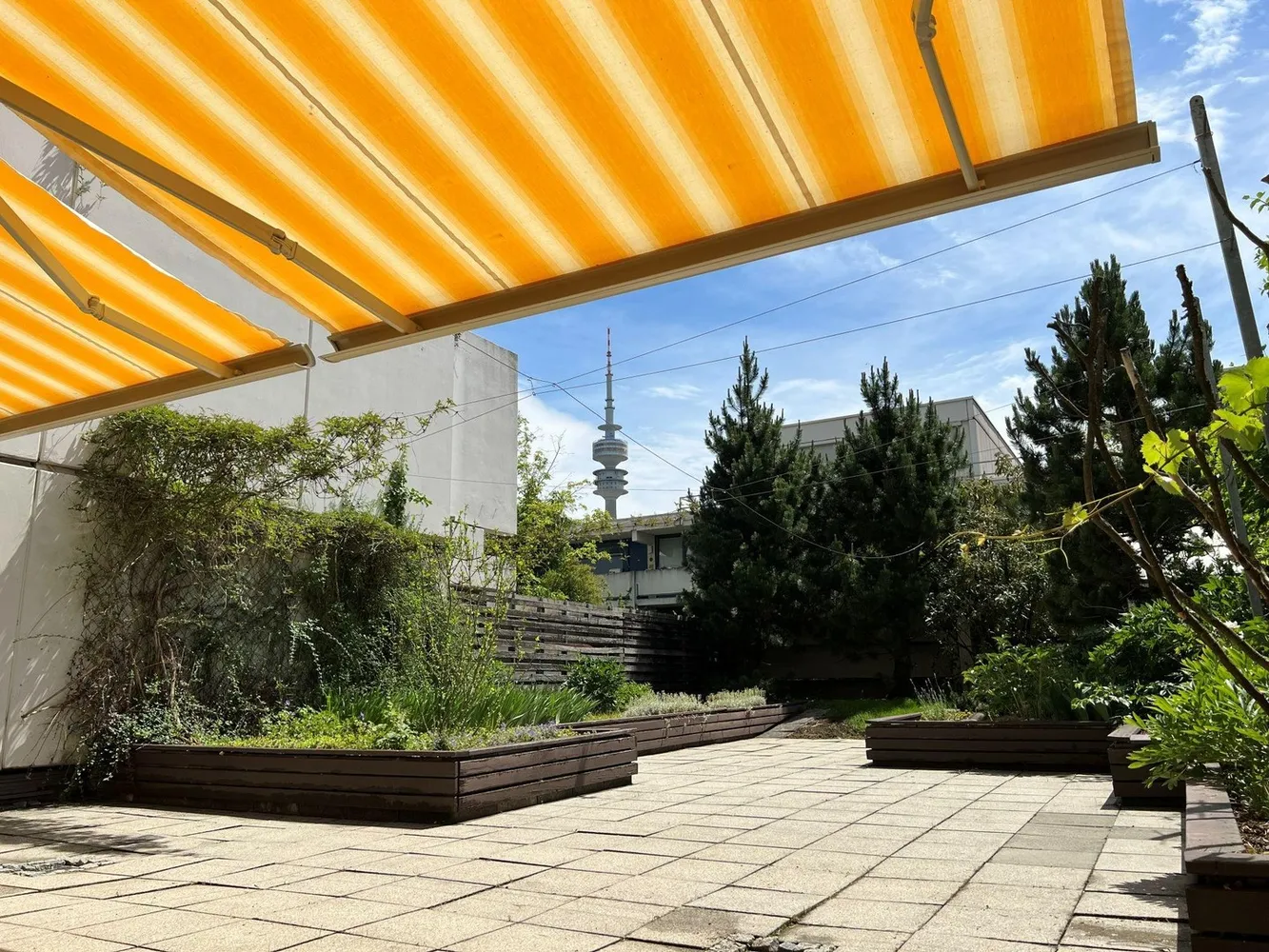 4 Zimmer Wohnung mit 106 m² in München – Bild 2