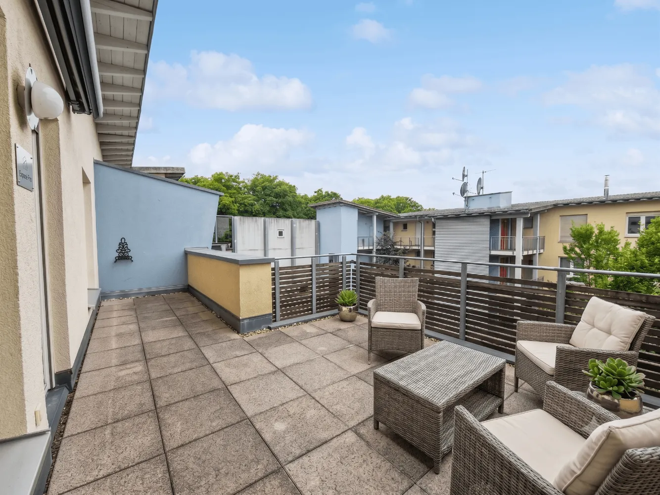 4 Zimmer Wohnung mit 116 m² in Nürnberg – Bild 1