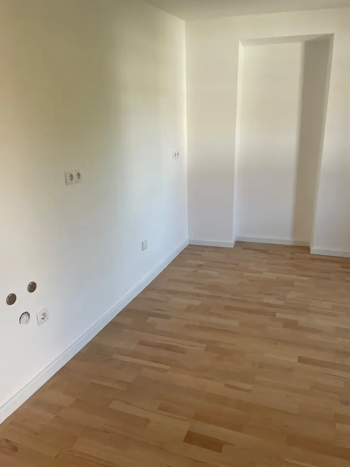 9 Zimmer Haus mit 220 m² in Bruchsal – Bild 2