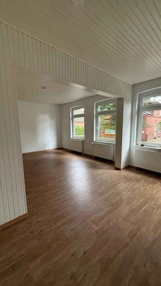 2 Zimmer Wohnung mit 80 m² in Leer – Bild 1