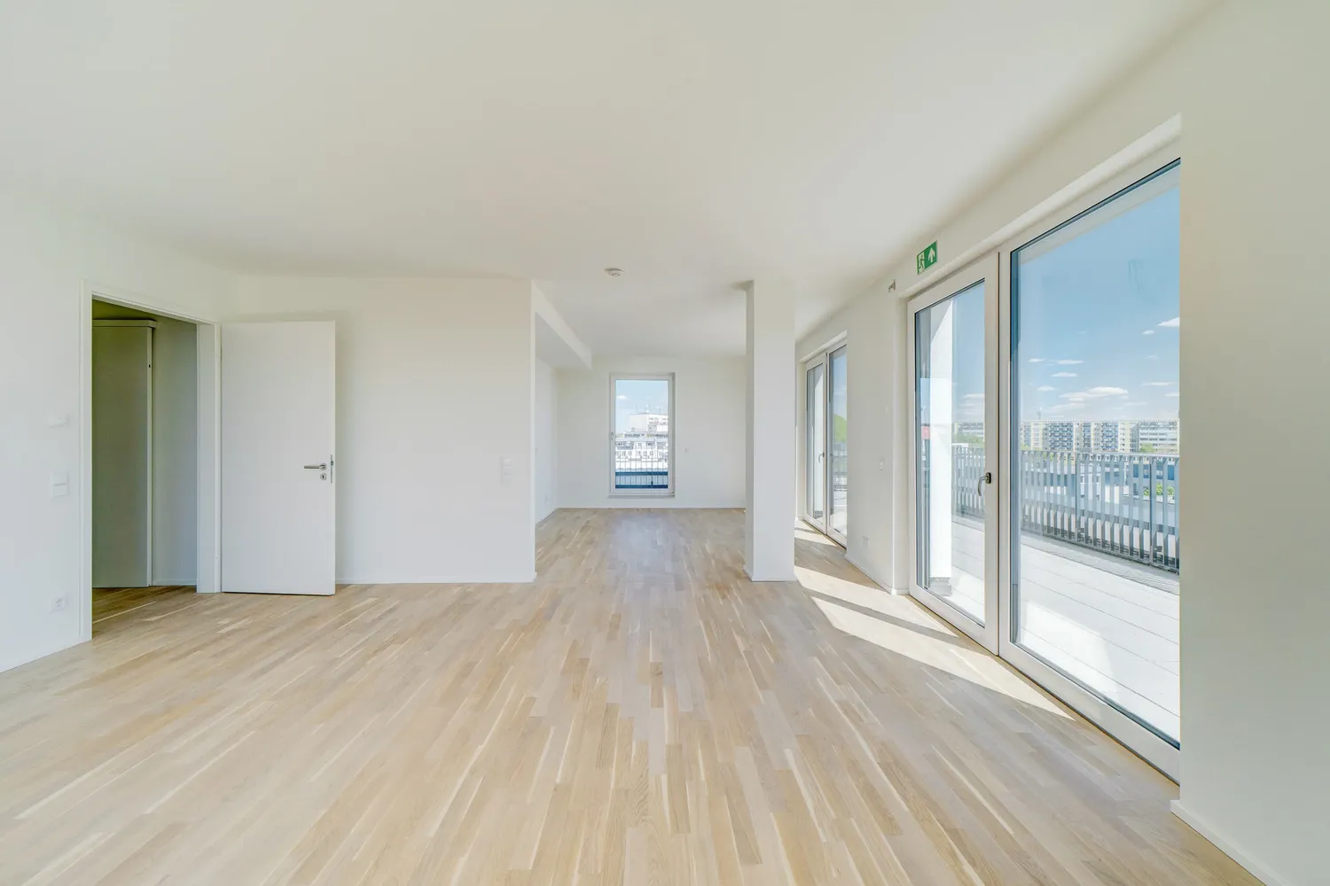 1 room apartment with 66 m² in Berlin – Photo 6