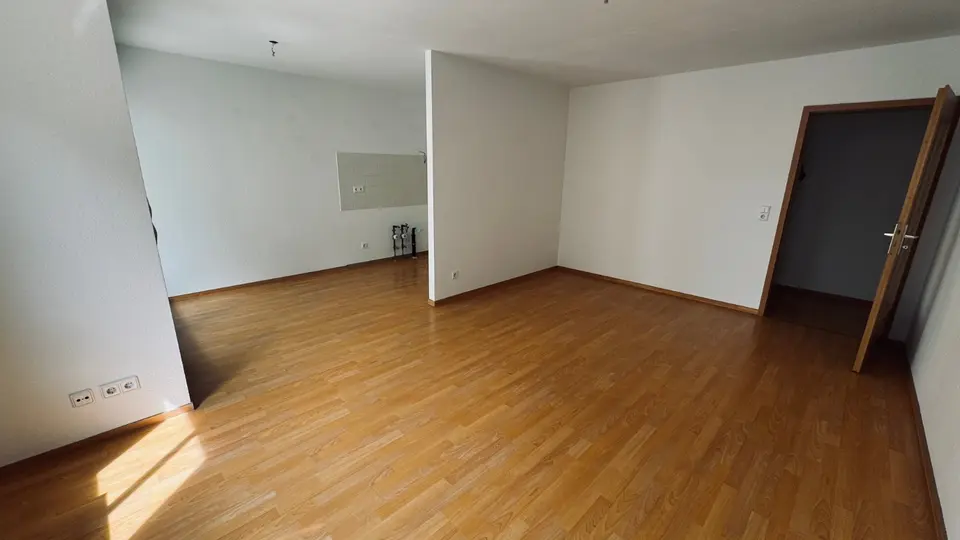 2 Zimmer Wohnung mit 56 m² in Werdau – Bild 7