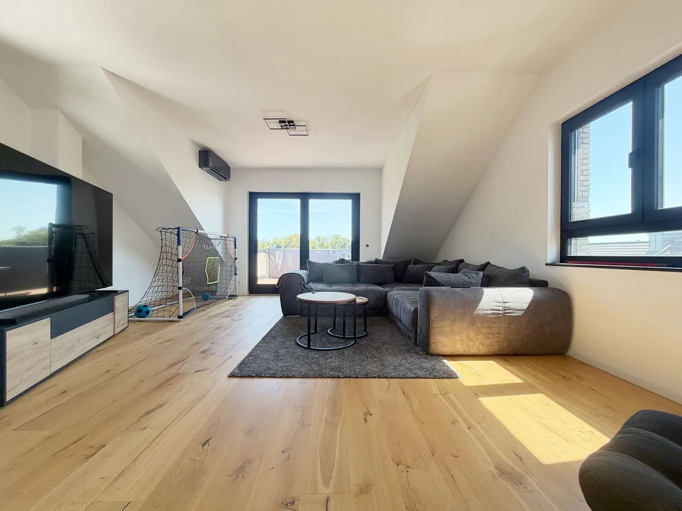 3 Zimmer Wohnung mit 109 m² in Köln – Bild 4