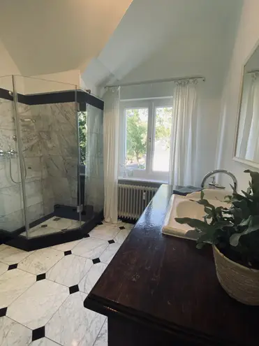 2 Zimmer Wohnung mit 150 m² in Krefeld – Bild 12
