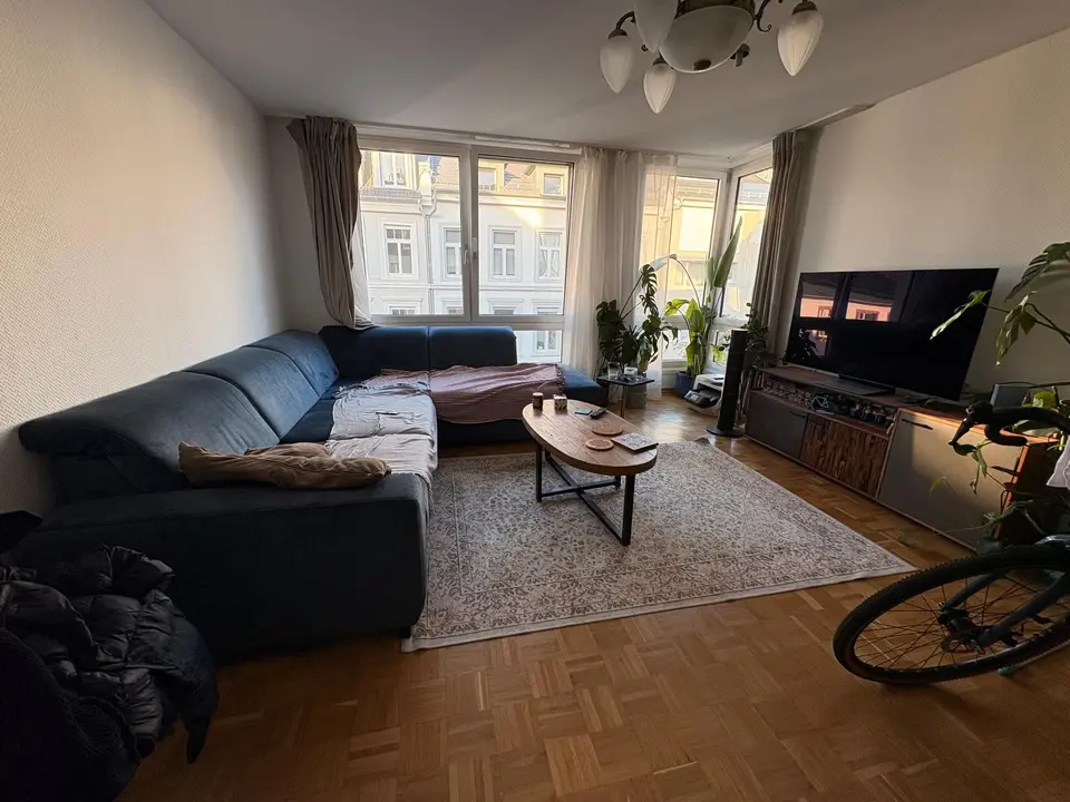WG-Zimmer mit 70 m² in Frankfurt am Main – Bild 1
