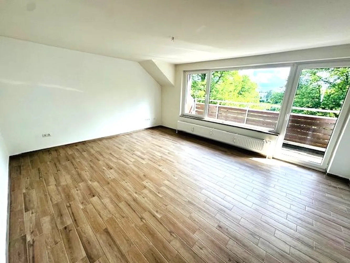 4 Zimmer Wohnung mit 83 m² in Neumünster – Bild 2