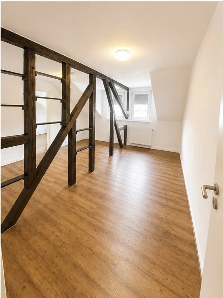 4 Zimmer Wohnung mit 90 m² in Wiesbaden – Bild 8