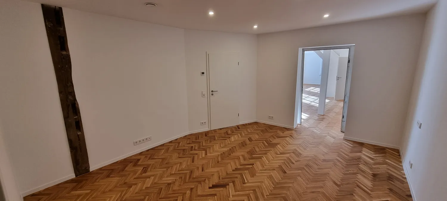 4 Zimmer Wohnung mit 165 m² in Leonberg – Bild 9