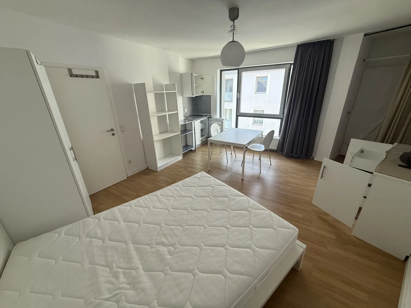 1 room apartment with 28 m² in Cologne – Photo 1