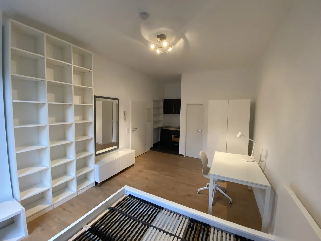 1 Zimmer Wohnung mit 24 m² in Aachen – Bild 2