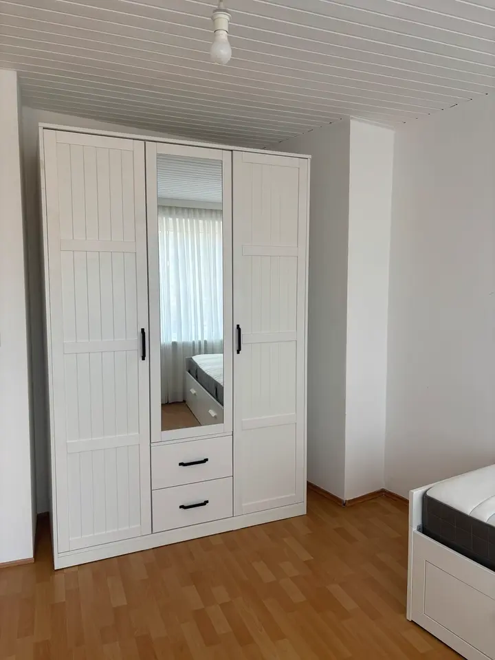 18 Zimmer Wohnung mit 74 m² in Hamburg – Bild 1