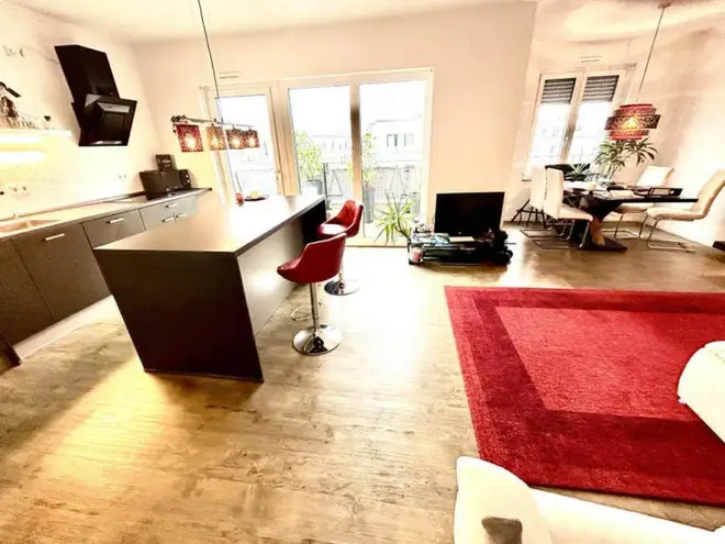 2 Zimmer Wohnung mit 74 m² in Bonn – Bild 2