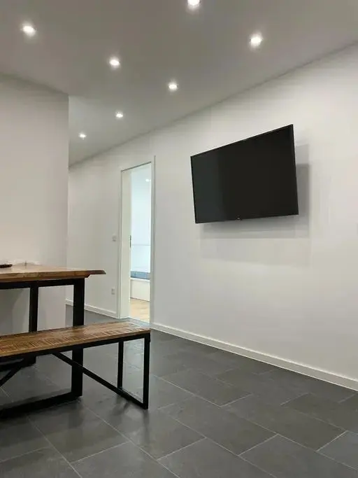 5 Zimmer Wohnung mit 15 m² in München – Bild 1