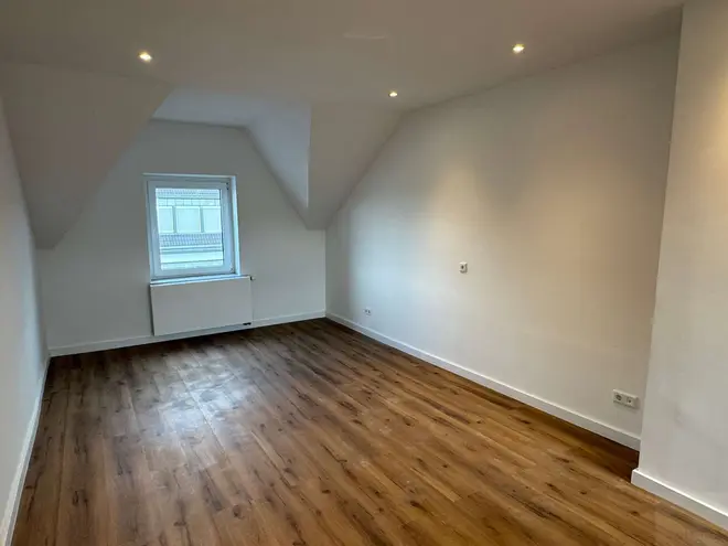 5 Zimmer Wohnung mit 113 m² in Düsseldorf – Bild 11