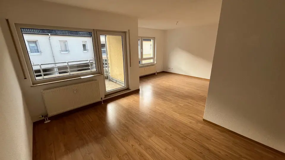 2 Zimmer Wohnung mit 60 m² in Werdau – Bild 1