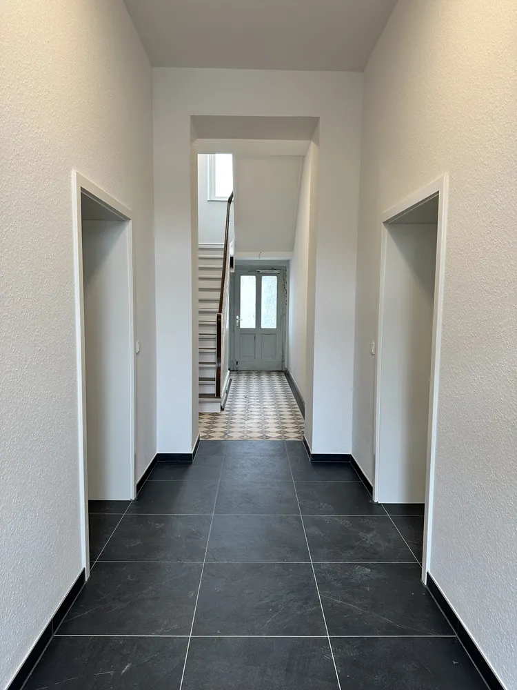 1 room apartment with 56 m² in Cologne – Photo 2