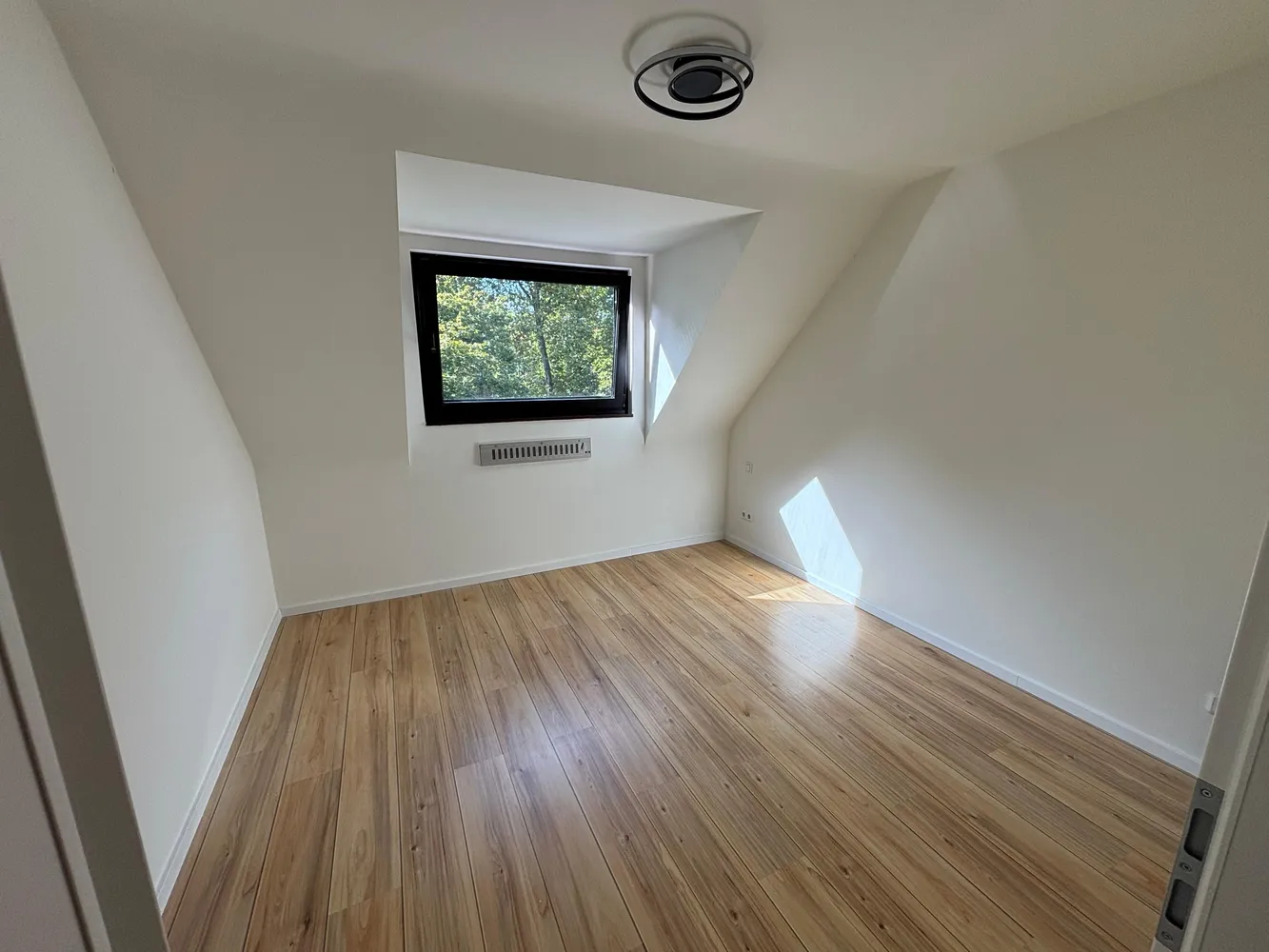 3 room apartment with 75 m² in Düsseldorf – Photo 9