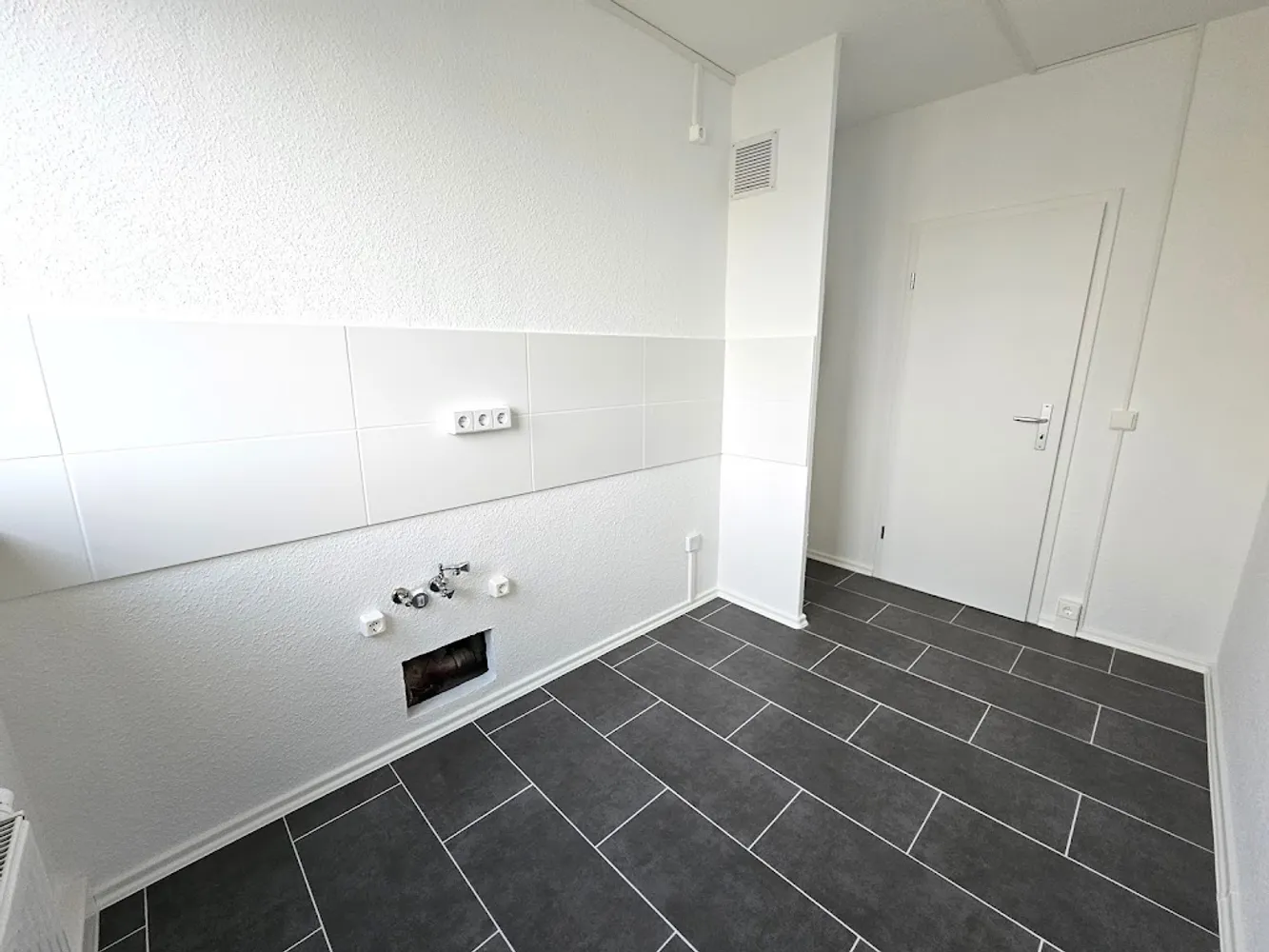 3 Zimmer Wohnung mit 61 m² in Halle (Saale) – Bild 6