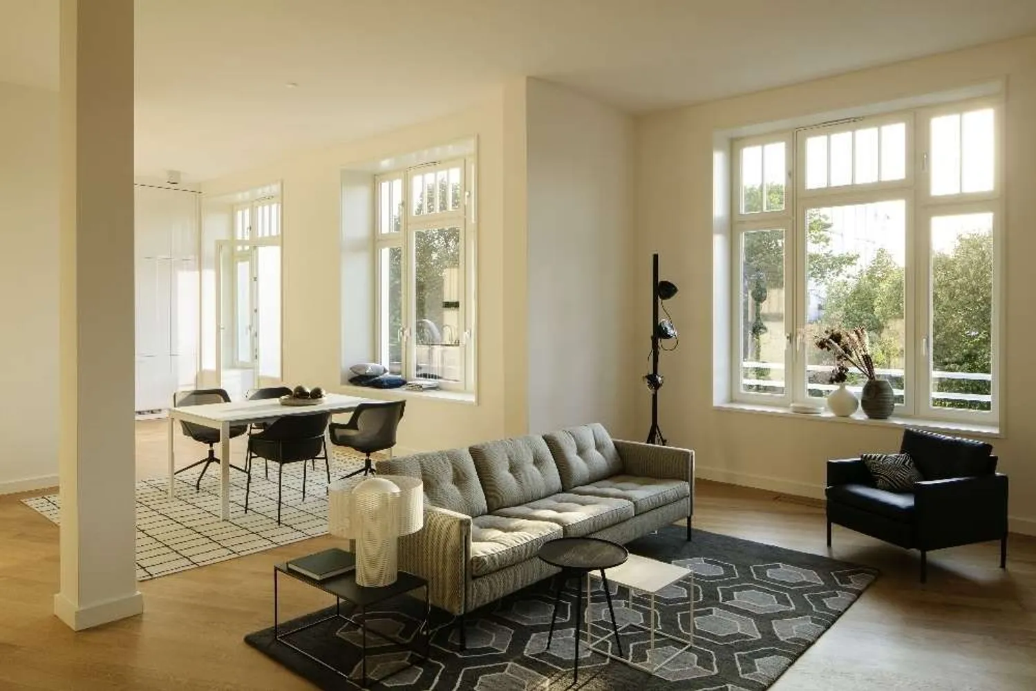 2 Zimmer Wohnung mit 146 m² in Hamburg – Bild 2