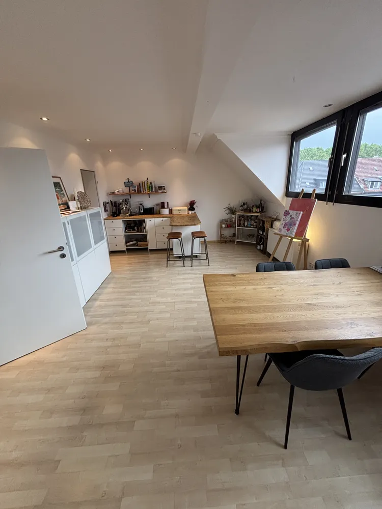 3 Zimmer Wohnung mit 90 m² in Düsseldorf – Bild 1