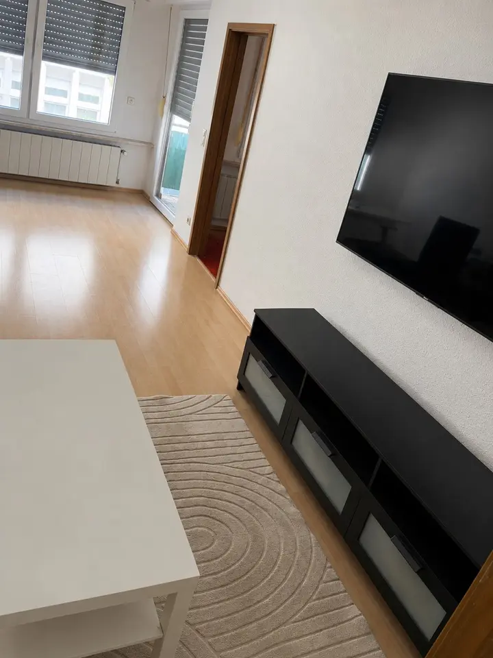 Shared room with 60 m² in Königswinter – Photo 2