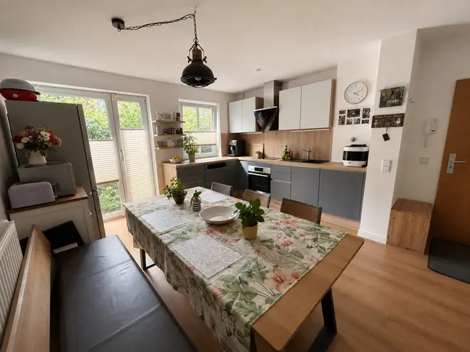 5 Zimmer Wohnung mit 140 m² in Hamburg – Bild 2