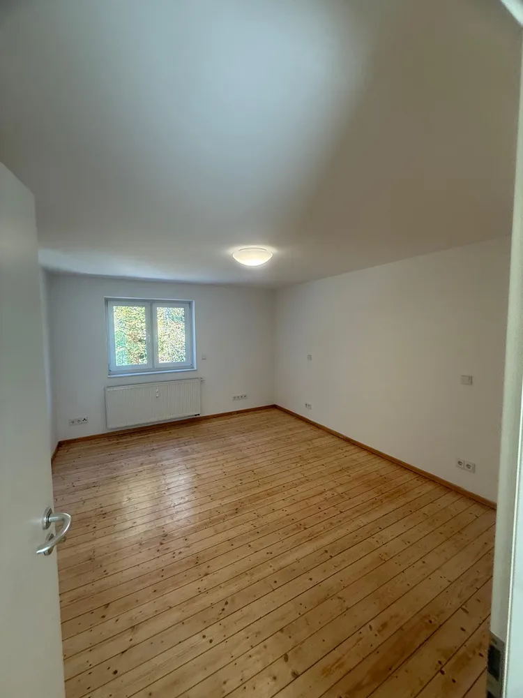 4 Zimmer Wohnung mit 87 m² in Wiesbaden – Bild 3