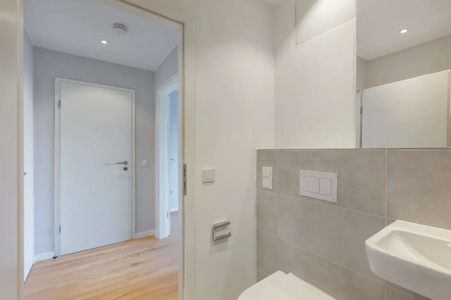 1 Zimmer Wohnung mit 35 m² in Köln – Bild 8
