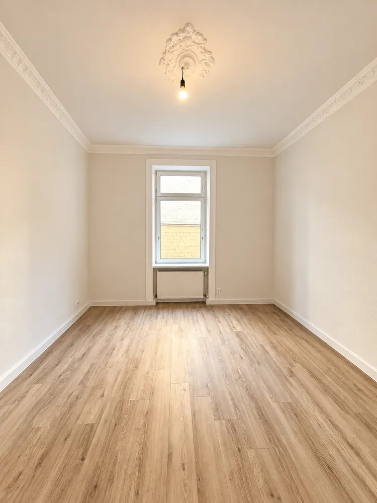 5 Zimmer Wohnung mit 120 m² in Wiesbaden – Bild 5