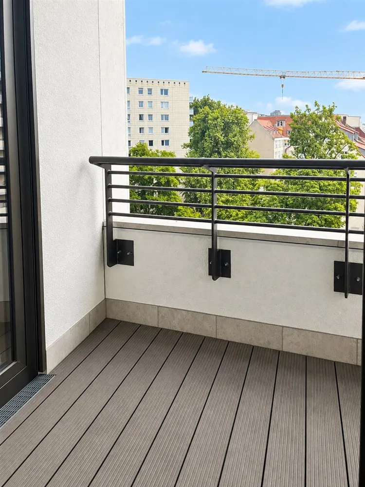2 room apartment with 64 m² in Berlin – Photo 12