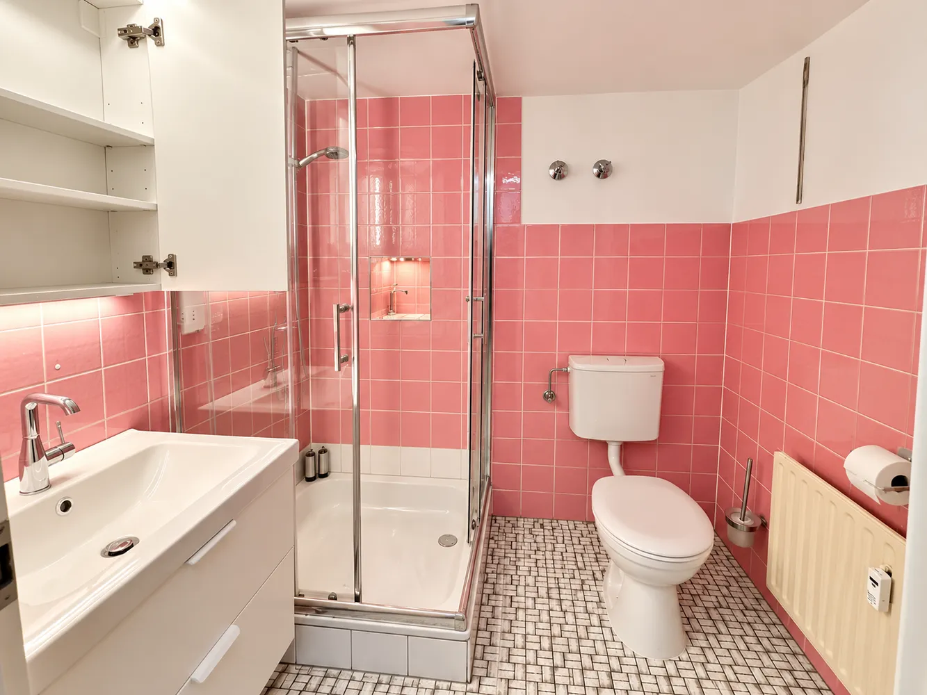 1 Zimmer Wohnung mit 25 m² in Köln – Bild 2