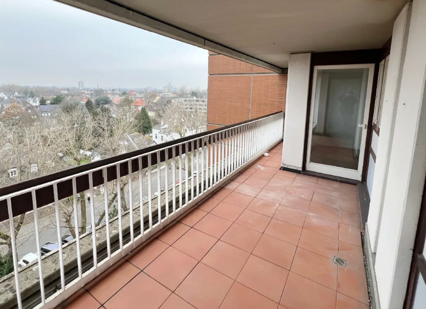 6 Zimmer Wohnung mit 150 m² in Köln – Bild 8