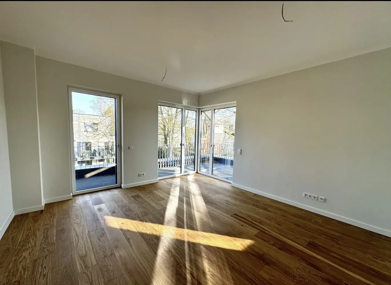 2 Zimmer Wohnung mit 67 m² in Hamburg – Bild 1