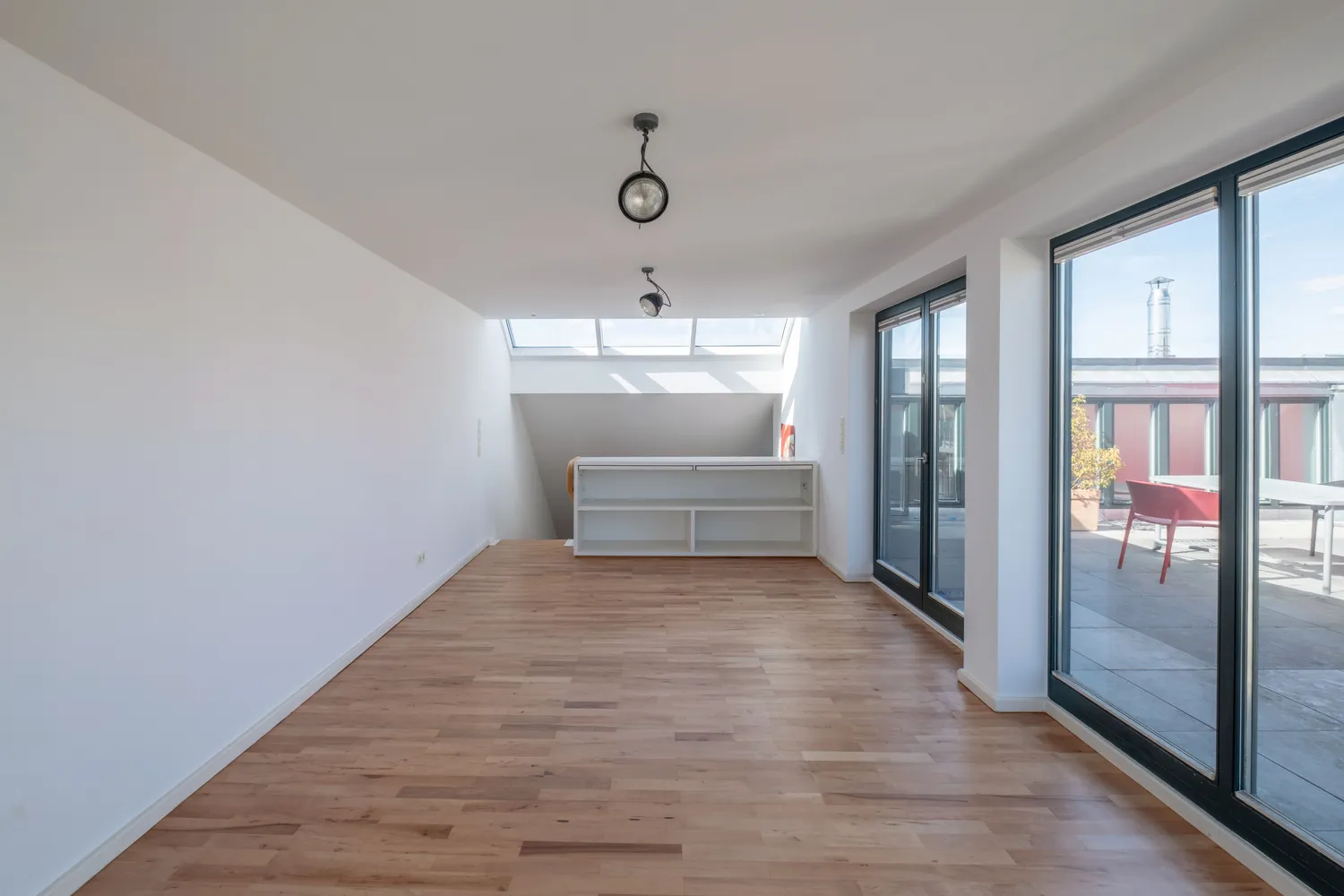 2 Zimmer Wohnung mit 160 m² in Berlin – Bild 12