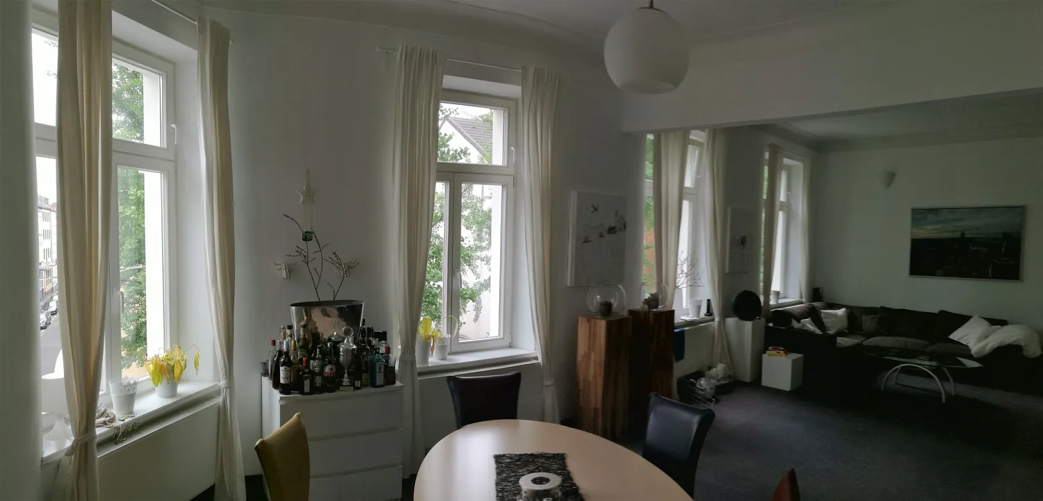 4 Zimmer Wohnung mit 120 m² in Krefeld – Bild 1