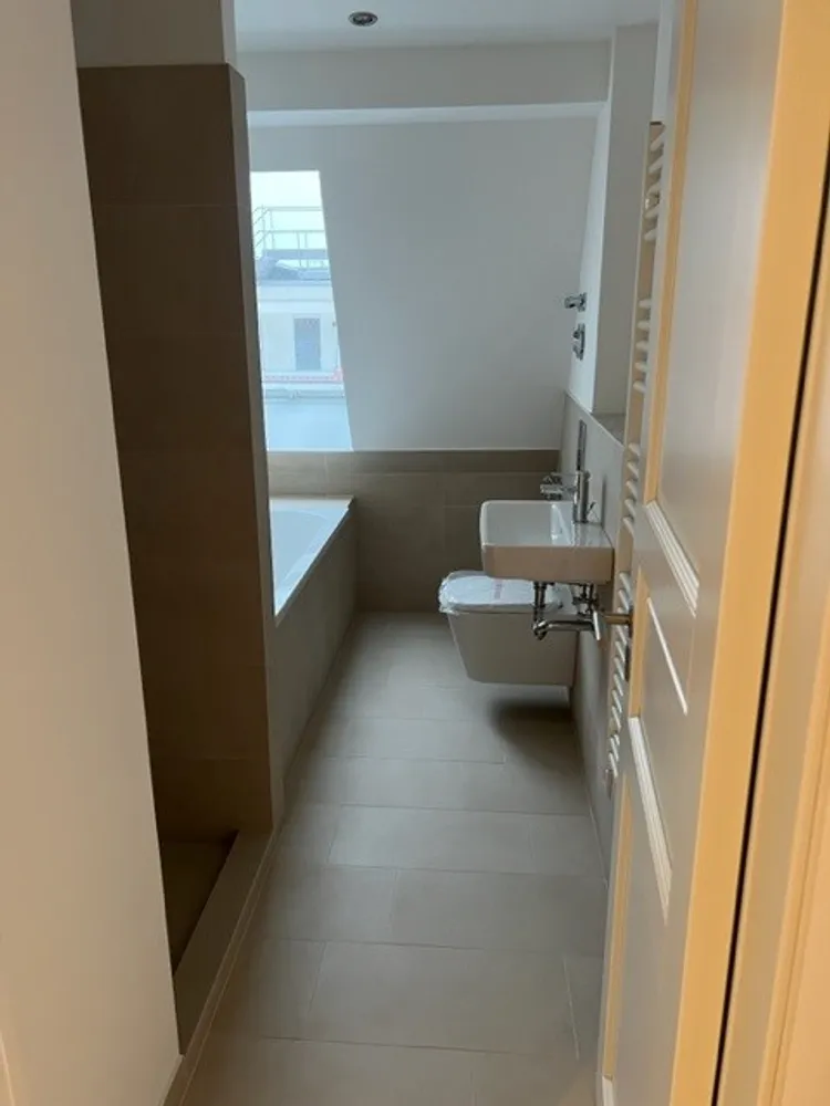 5 room apartment with 104 m² in Berlin – Photo 6