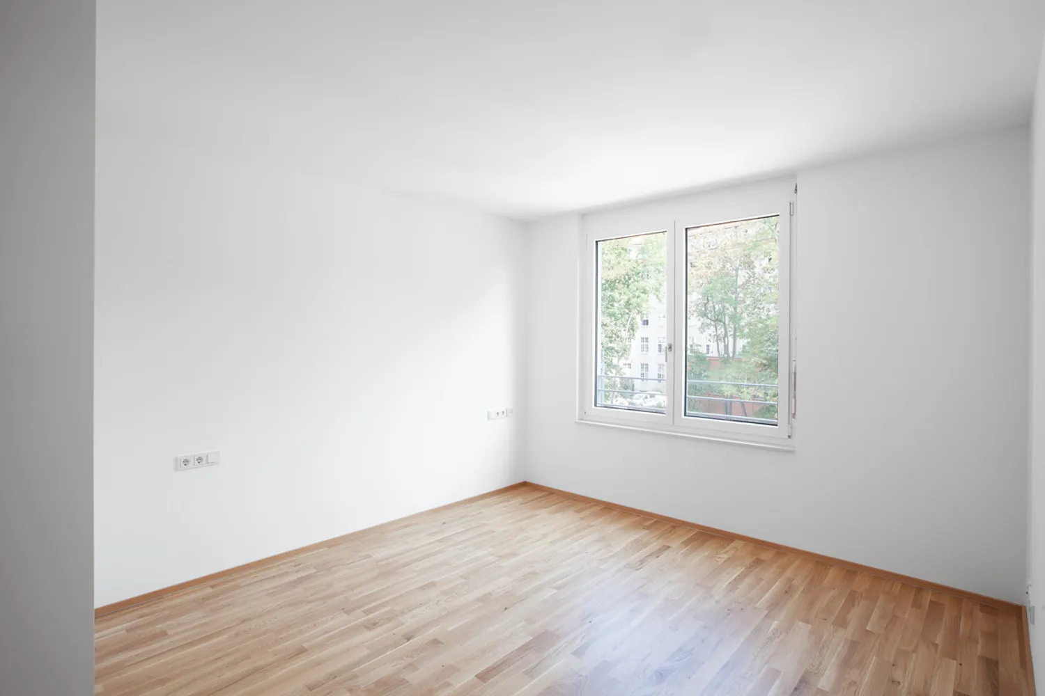 4 Zimmer Wohnung mit 117 m² in Dresden – Bild 1