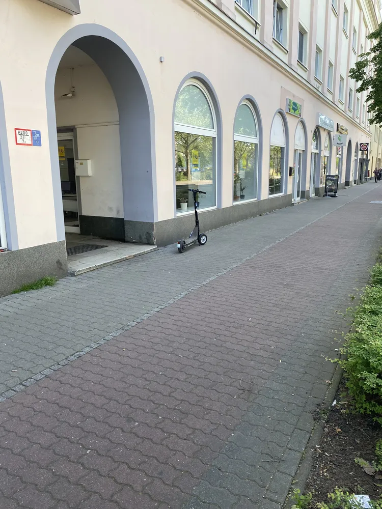 2 Zimmer Wohnung mit 79 m² in Dessau-Roßlau – Bild 2