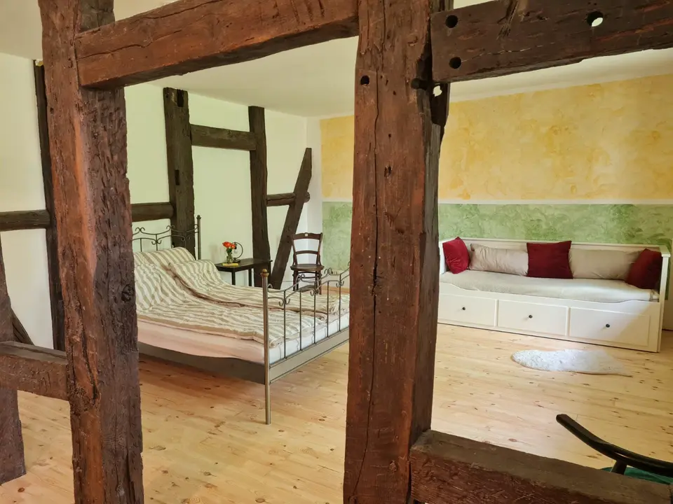 6 Zimmer Wohnung mit 160 m² in Einbeck – Bild 1