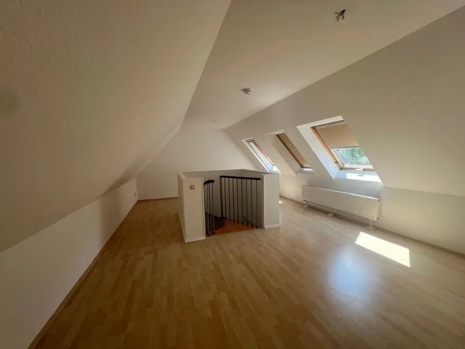 4 Zimmer Wohnung mit 102 m² in Delitzsch – Bild 8