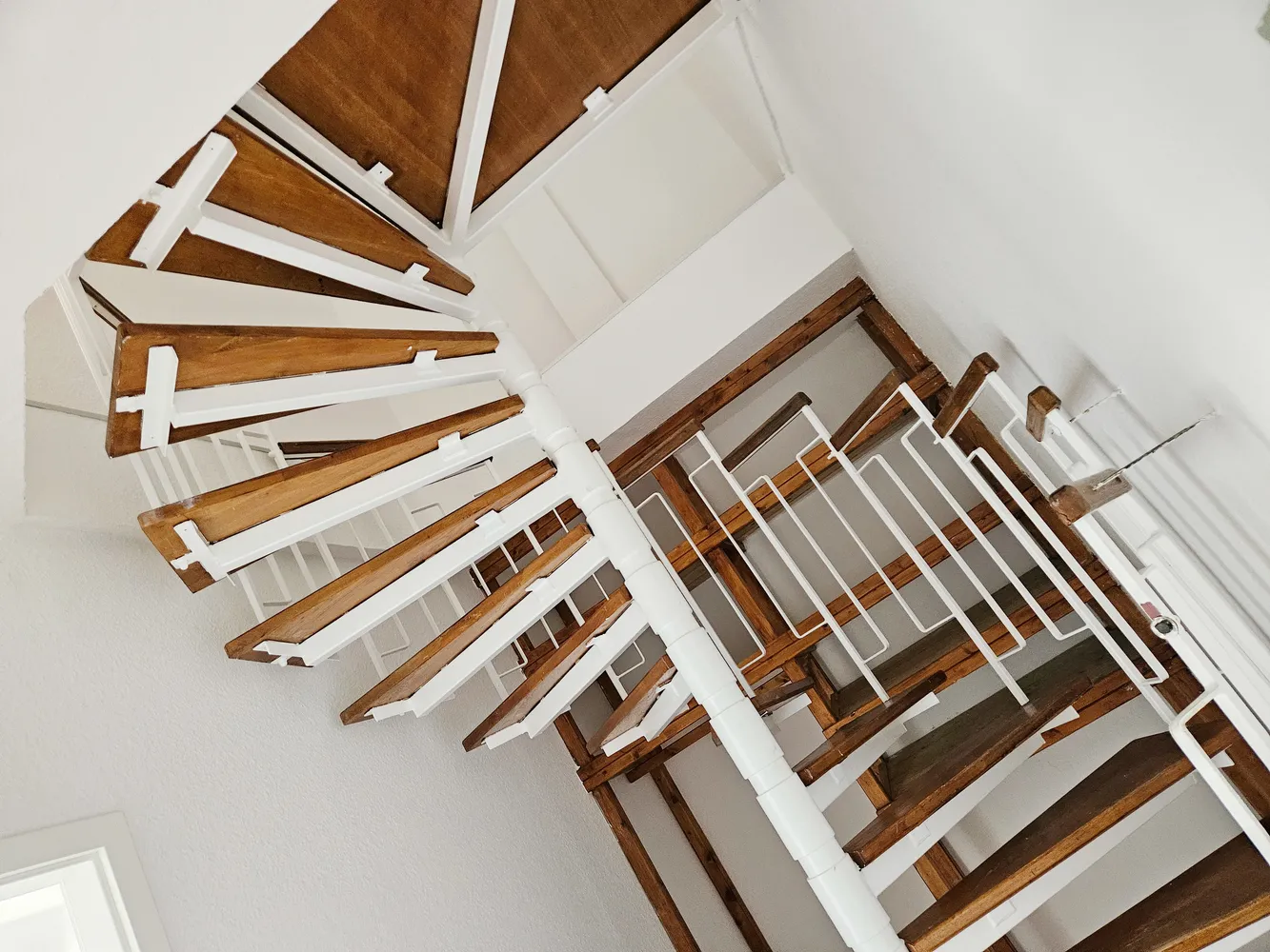 5 Zimmer Wohnung mit 116 m² in Magdeburg – Bild 1