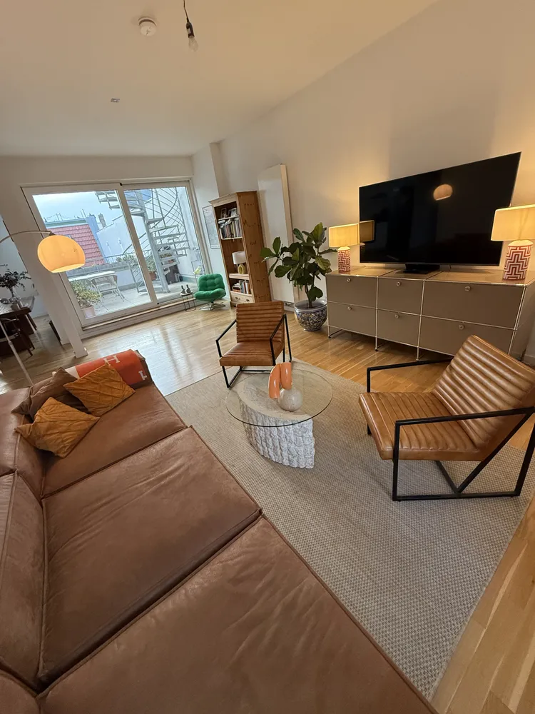 3 Zimmer Wohnung mit 109 m² in Berlin – Bild 2