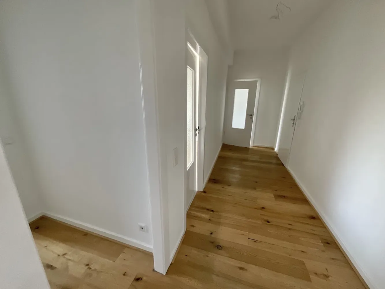 2 room apartment with 60 m² in Düsseldorf – Photo 2