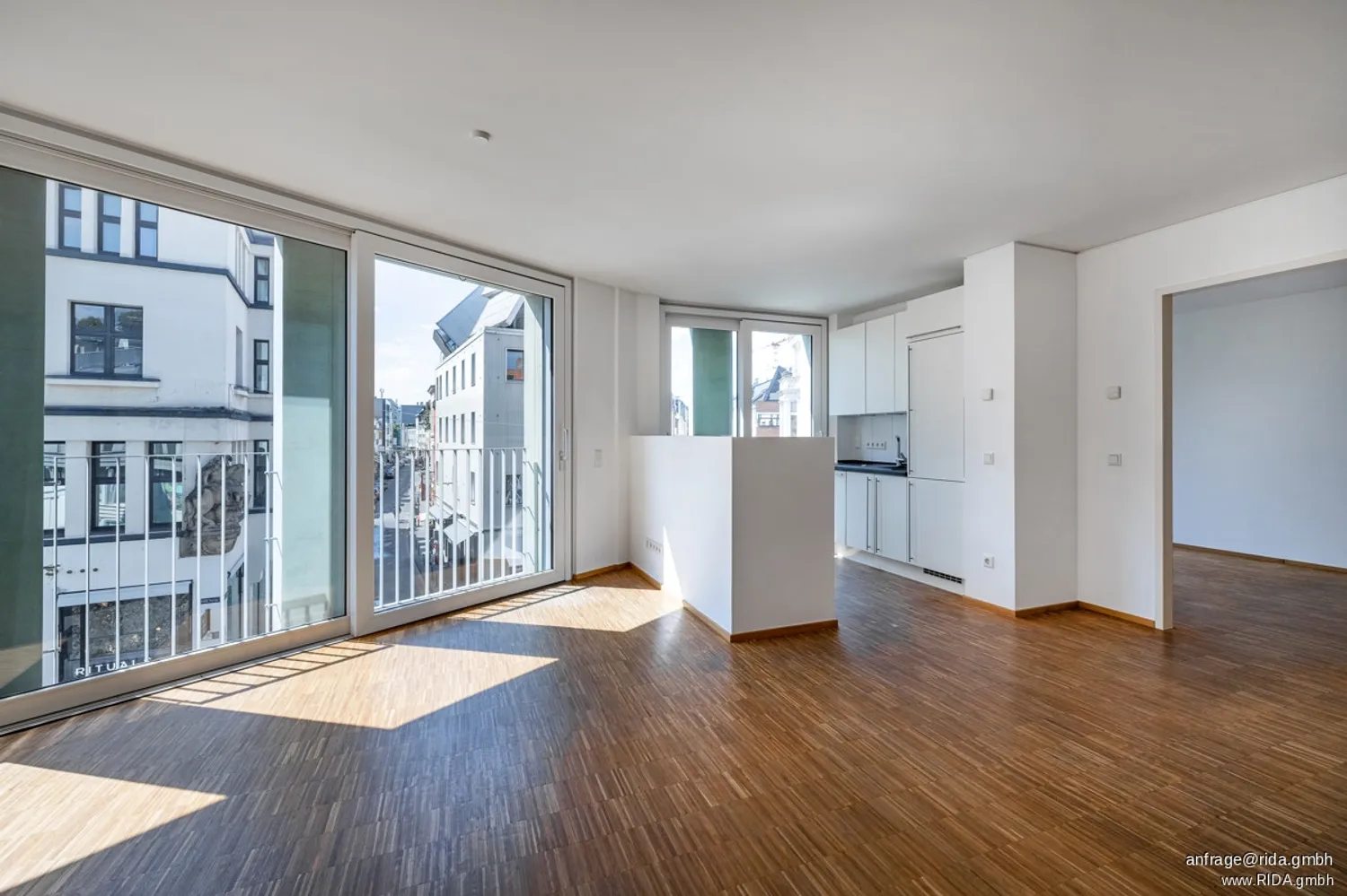 2 Zimmer Wohnung mit 68 m² in Köln – Bild 1