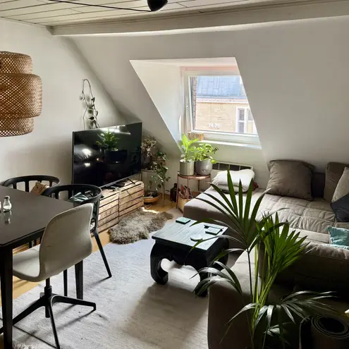2 Zimmer Wohnung mit 58 m² in Köln – Bild 2