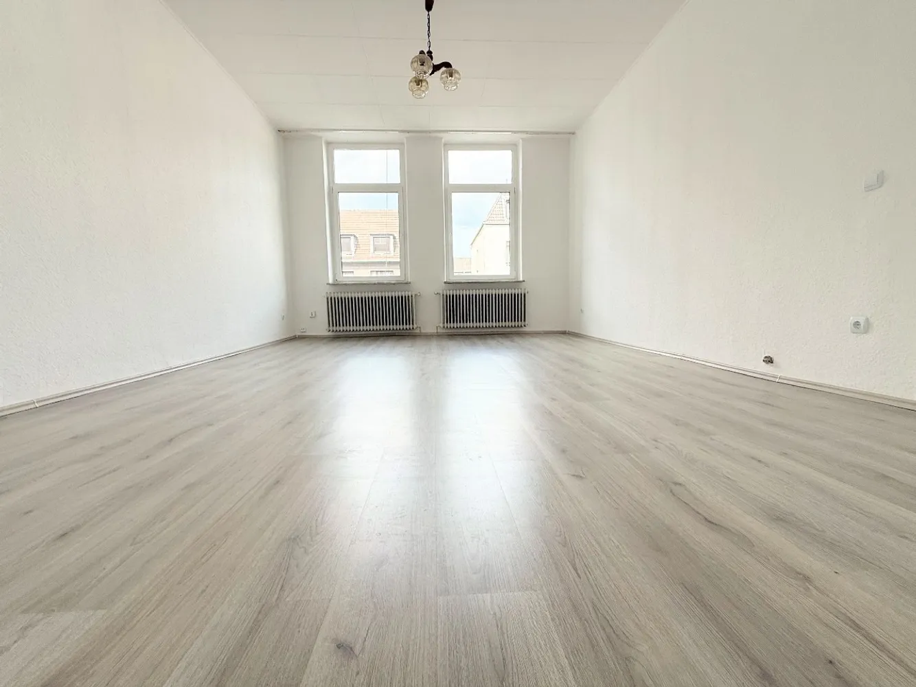 2 Zimmer Wohnung mit 64 m² in Oberhausen – Bild 2