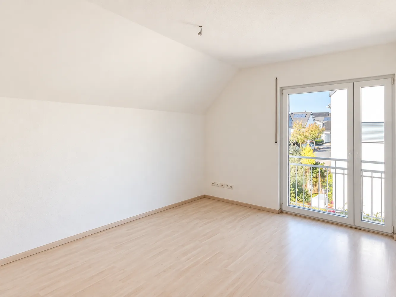 5 Zimmer Haus mit 137 m² in Frankfurt am Main – Bild 2