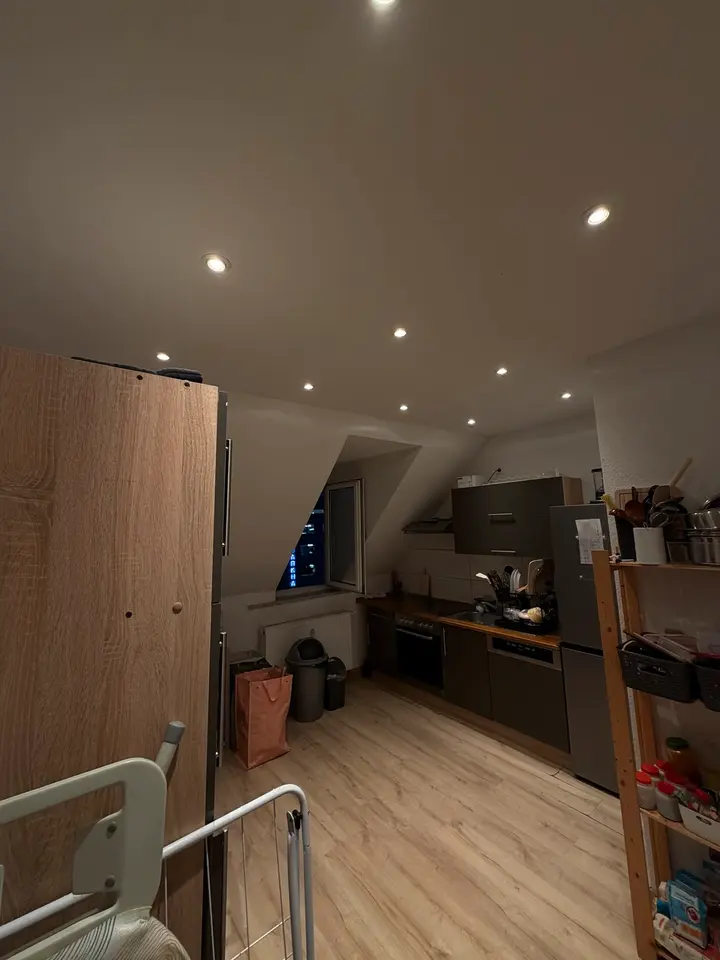 WG-Zimmer mit 100 m² in Wiesbaden – Bild 3
