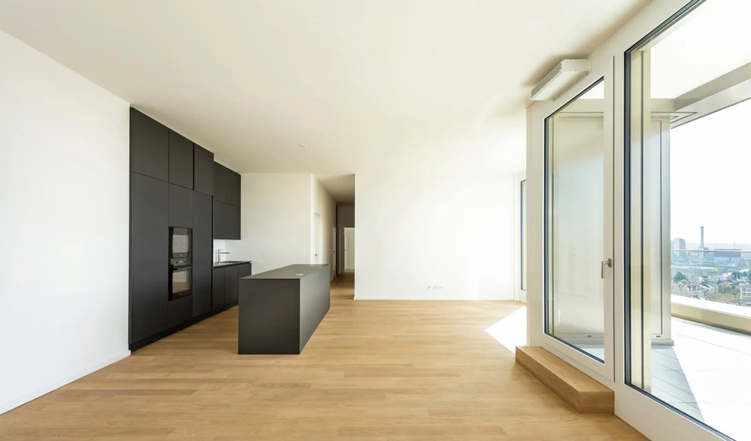 3 Zimmer Wohnung mit 130 m² in Frankfurt am Main – Bild 1